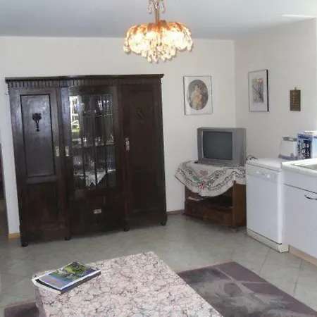 Logement Avec Entree Separee 아파트 *
